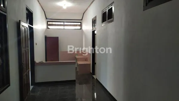 image RUMAH STRATEGIS PARE (5)