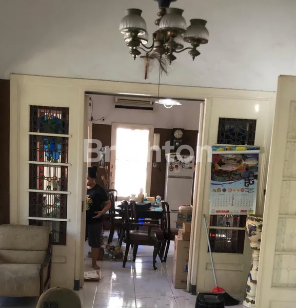 image RUMAH DI WR SUPRATMAN SURABAYA  (1)