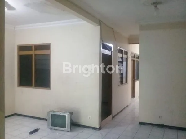 image HUNIAN TERAWAT UNDER 1M LOKASI STRATEGIS DEKAT UK PETRA (6)