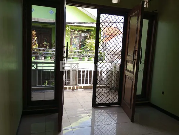 image RUMAH 2 LANTAI DILINGKUNGAN NYAMAN DELTASARI INDAH (1)