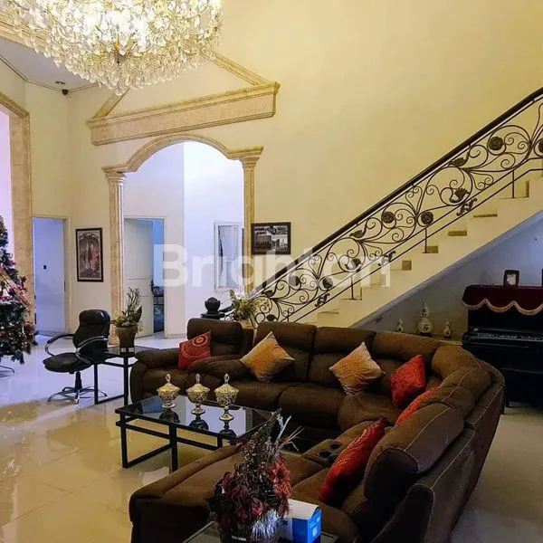 image RUMAH MEWAH DI MARGONDA DEPOK DEKAT UNIVERSITAS  INDONESIA COCOK UNTUK KONTRAKAN DAN KOSTKOSTAN (8)