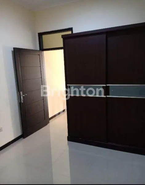 image DIJUAL RUMAH 2LANTAI LEBAK REJO (7)