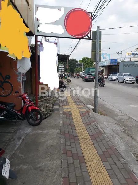 image JUAL CEPAT BURU BURU BUTUH !! EX BENGKEL PINGGIR JALAN UTAMA PAJANG. TRAFFIC PASTI RAMAI (2)