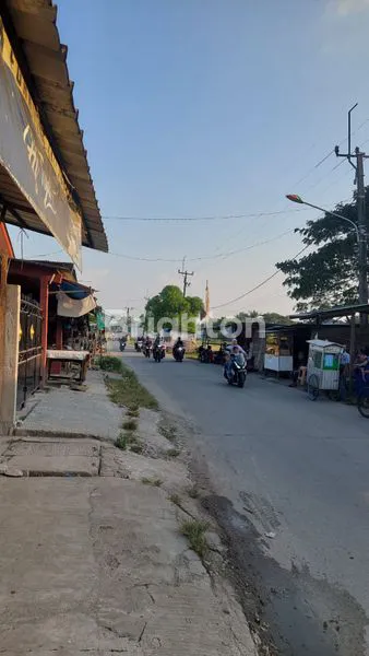 TOKO STRATEGIS DI JLN UTAMA SUKATANI CIKARANG DIJUAL CEPAT..COCOK BUAT USAHA