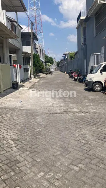 image RUMAH DI SIMPANG DARMO REGENCY  (3)