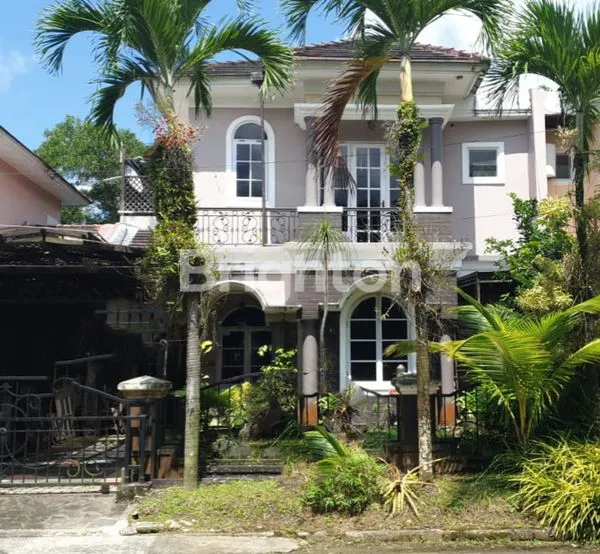 image RUMAH MEWAH 2 LANTAI SIAP HUNI DI CLUSTER PERUMAHAN ELIT BALIKPAPAN BARU (1)