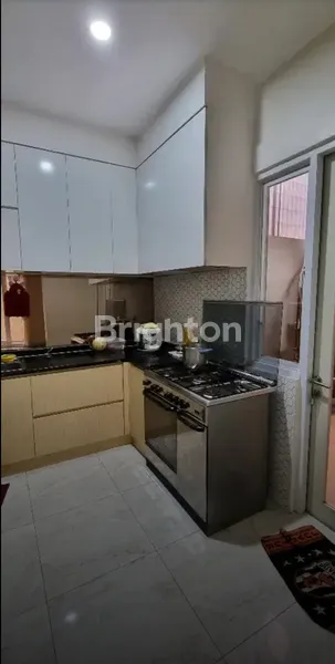 image RUMAH SIAP HUNI DI IL LAGO GADING SERPONG TANGERANG (4)