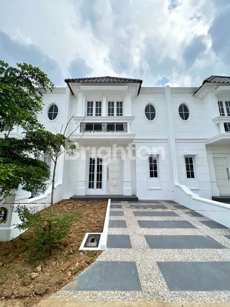 image RUMAH CANTIK DAN CLASSIC MODERN DI PERUMAHAN CITRALAND, KOMPLEK ELITE DI PALEMBANG (1)