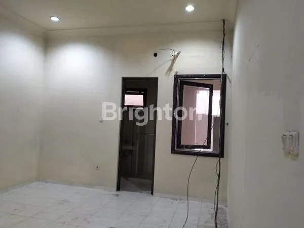 image RUMAH SIAP HUNI PETEMON DEKET PACUAN KUDA TIDAR (4)