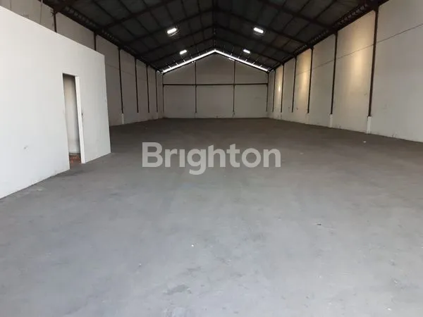 image GUDANG DAERAH MARGOMULYO ROW JALAN LEBAR BEBAS BANJIR (2)