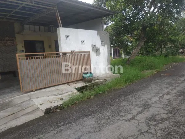 image RUMAH FULL RENOVASI LENGKAP DENGAN PERABOTAN HARGA NEGO PERUM ANGGUN PERMAI WONAYU SIDOARJO (3)