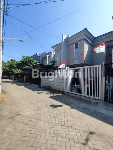 image RUMAH 2LANTAI REGENCY ONE SIDOYOSO (5)
