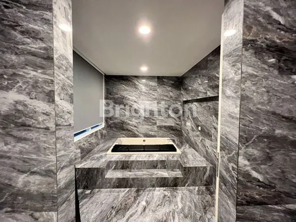 image VILLA MEWAH CLUSTER BELMONT - FURNISH LENGKAP & ROOFTOP LUAS (2)