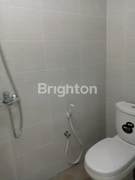 image RUMAH MINIMALIS 2 LT DI PONDOK TJANDRA INDAH MANGGA SIDOARJO (7)