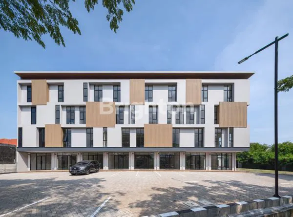 image NOL JALAN MERR BARU GRESS PARKIR LUAS (1)