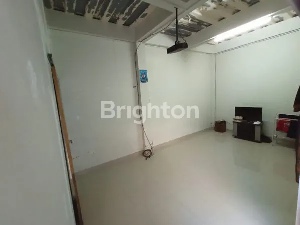 image *FOR SALE RUMAH UNTUK TEMPAT TINGGAL ATAU UNTUK USAHA JUGA COCOK DI KAWASAN KALIMAYA, DRIYOREJO, GRESIK* (3)