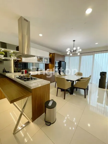 image RUMAH RAPIH, RENOV, FULLY FURNISHED, INTERIOR DESIGN, CLUSTER ORLANDA, ALAM SUTERA (7)