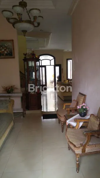 image RUMAH CANTIK TERAWAT SIAP HUNI DI BALIKPAPAN BARU ARIZONA (5)