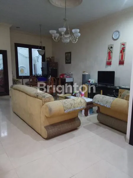 image RUMAH CANTIK TERAWAT SIAP HUNI DI BALIKPAPAN BARU ARIZONA (2)