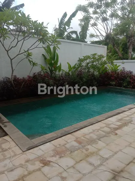 image VILLA MINIMALIS DI UNGASAN DEKAT MELASTI NUSA DUA BALI (8)