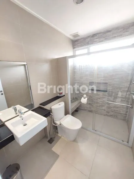 image TURUN HARGA JUAL CEPAT RUMAH SIAP HUNI NEW BRAND FULL FURNISH DI SEDAYU CITY (6)