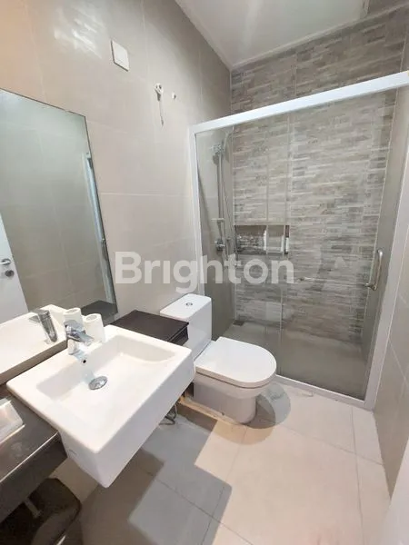 image TURUN HARGA JUAL CEPAT RUMAH SIAP HUNI NEW BRAND FULL FURNISH DI SEDAYU CITY (8)