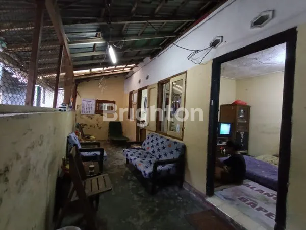 image RUMAH PUSAT KOTA AREA BUAH BUAHAN SIMPANG LANGSEP MALANG (2)