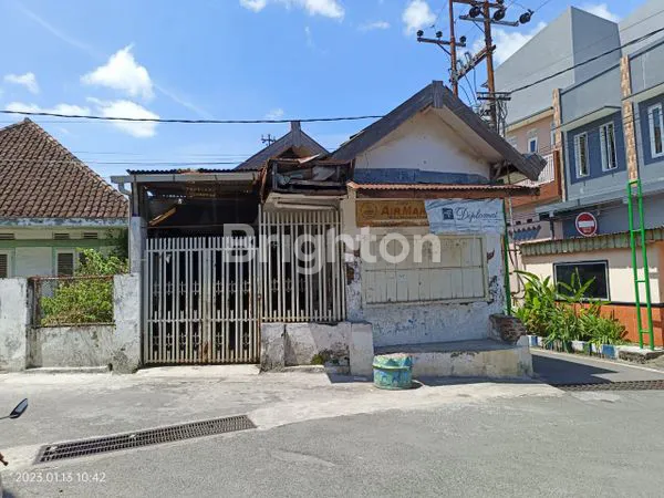 image RUMAH PUSAT KOTA AREA BUAH BUAHAN SIMPANG LANGSEP MALANG (1)