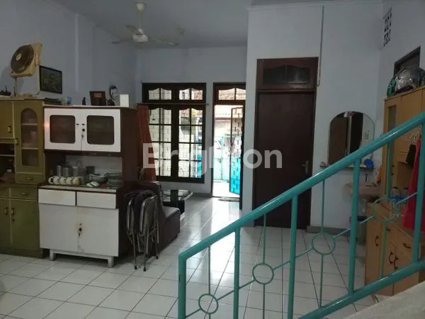 image RUMAH JELAMBAR GROGOL JAKARTA BARAT 3LT (2)