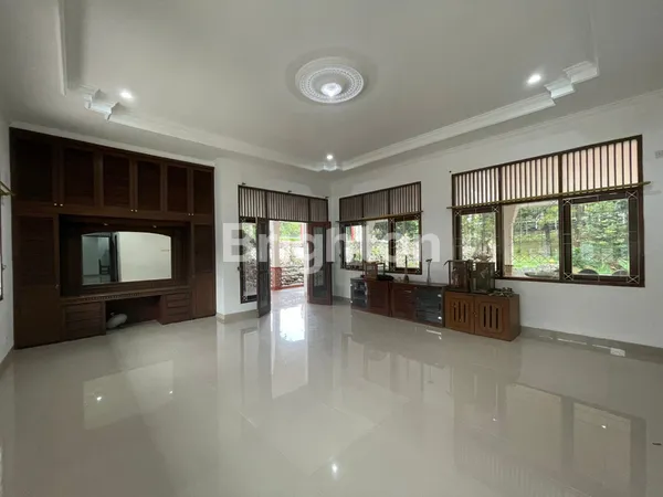 image RUMAH JAWA KLASIK SIAP HUNI LAHAN LUAS VILLA CINERE MAS (3)