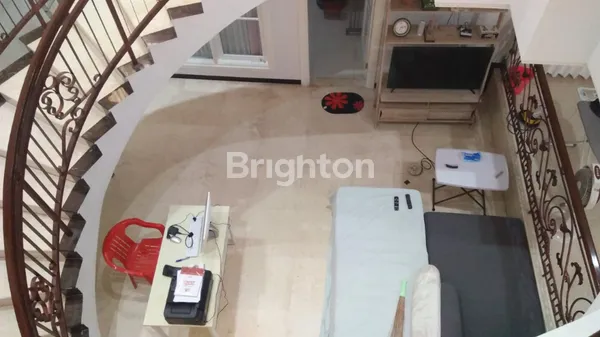 image RUMAH MEWAH LT 300M² DI REGENCY SURABAYA (4)