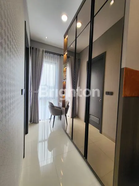 image RUMAH MIDEEN MINIMALIS DI BASANTA SUVARNA SUTERA CIKUOA TANGERANG (6)