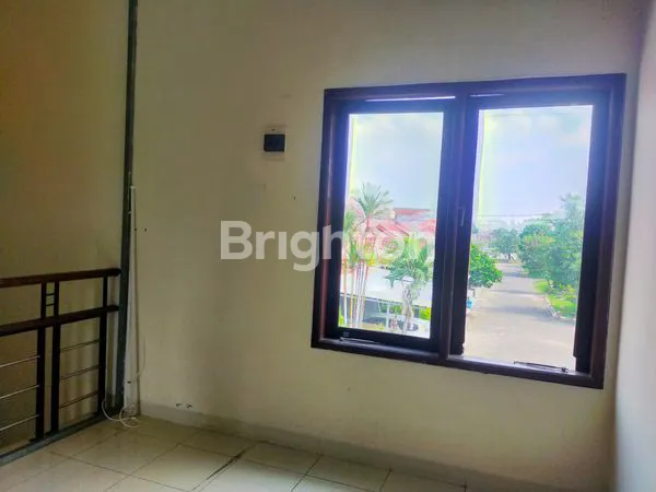 image RUMAH MURAH 2 LANTAI DI DEKAT GOR MANUNGGAL JATI PEDURUNGAN SEMARANG (8)