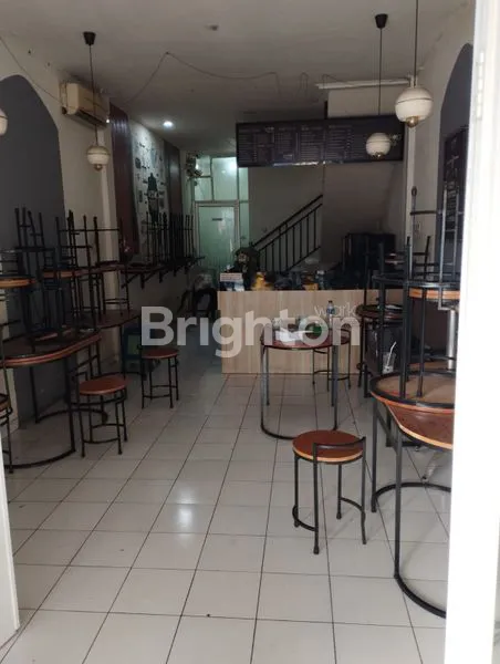 image RUKO. SIAP PAKAI DI PINGGIL JALAN RAYA PONDOK KELAPA, JAKARTA TIMUR (4)