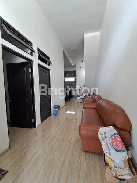 image RUMAH 3 LANTAI BERPERABOT LENGKAP DEKAT BINUS UNIVERSITY, ARAYA MALANG (2)