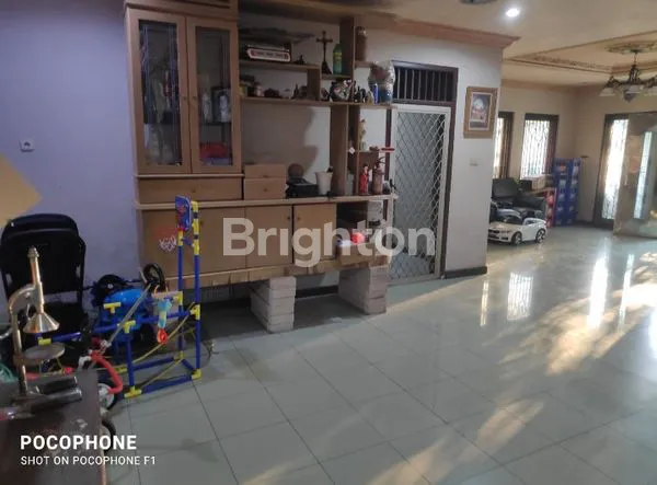 image RUMAH BESAR DUA LANTAI SIAP HUNI DI PULOMAS JAKARTA TIMUR  (2)