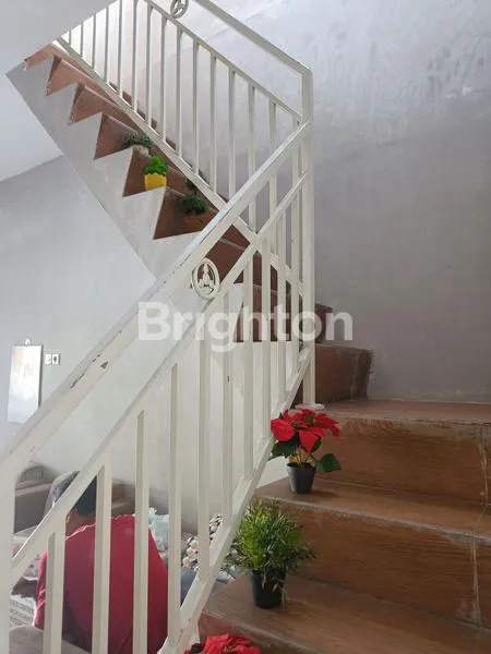 image RUMAH MURAH 2 LANTAI DI URANGAGUNG SIDOARJO SIAP HUNI (2)