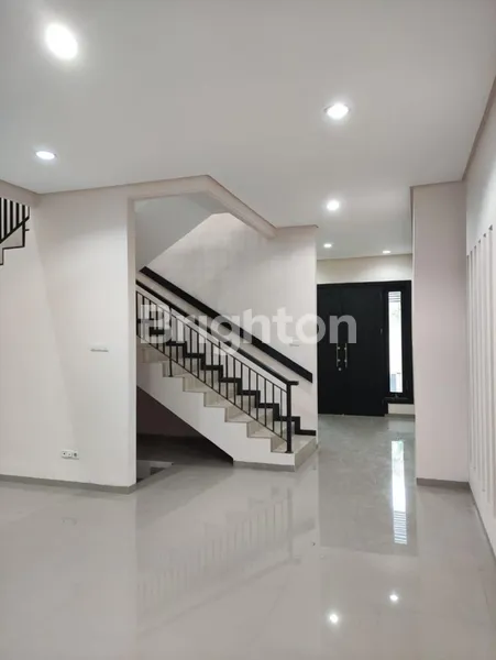 image KERTAJAYA INDAH SIAP HUNI 2 LANTAI DESAIN MODERN DEKAT GALAXY MALL, UNAIR (4)