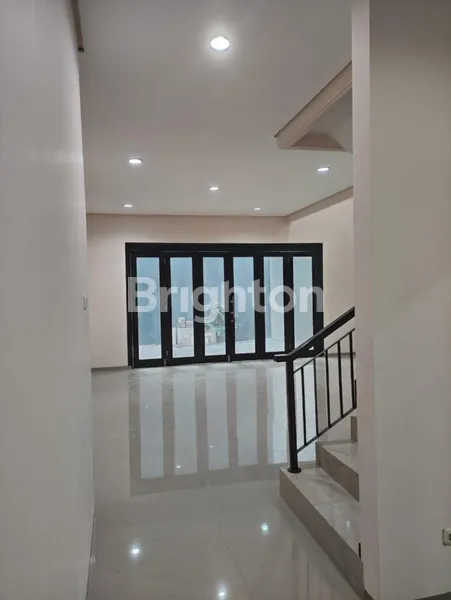 image KERTAJAYA INDAH SIAP HUNI 2 LANTAI DESAIN MODERN DEKAT GALAXY MALL, UNAIR (8)