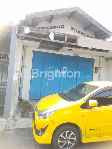 image GUDANG  DI TENGAH KOTA, BEBAS BANJIR, BISA DI LEWATI MOBIL 2, COCOK UNTUK PENYIMPANAN BARANG , JUGA  BISA UNTUK KANTORAN (3)