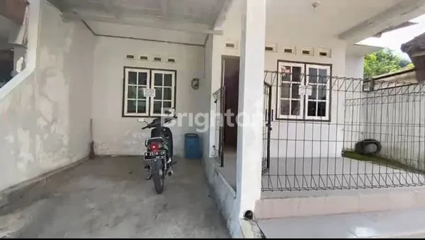 image RUMAH DI KRUING BANYUMANIK SEMARANG (1)