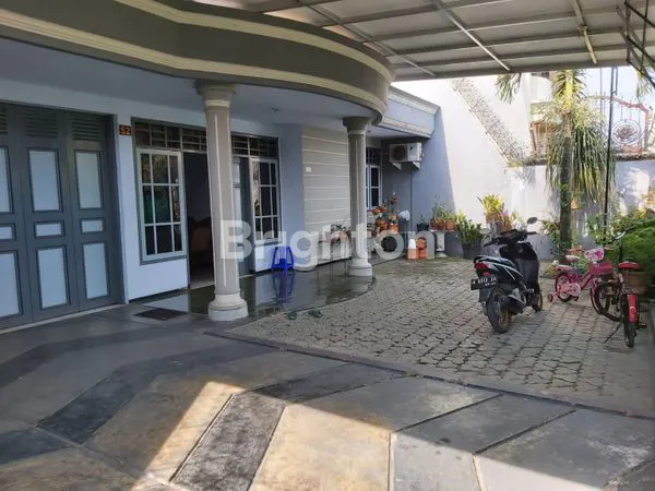 image RUMAH DI TAMAN BOROBUDUR AGUNG KOTA MALANG (4)