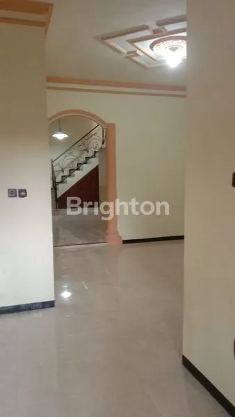 image RUMAH 2 LANTAI SIAP HUNI DEKAT MALANG KOTA, SAWOJAJAR, SULFAT, EXIT TOL MADYOPURO (2)