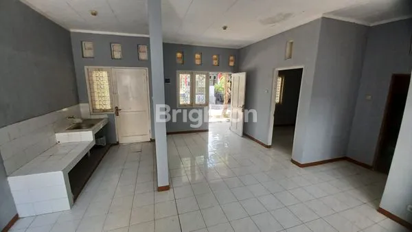 image 1,075 M NEGO, RUMAH SECOND TERAWAT, BUKIT PALMA SURABAYA (2)