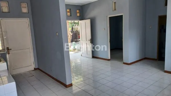 image 1,075 M NEGO, RUMAH SECOND TERAWAT, BUKIT PALMA SURABAYA (6)