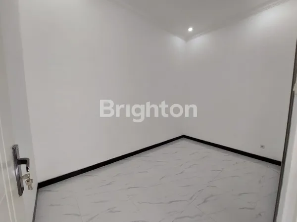 image RUMAH MINIMALIS DAN BARU 2 LT DI MULYOSARI SURABAYA (7)