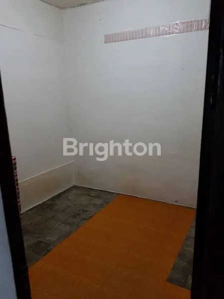 image TURUN LAGI HARGA JUAL BUTUH UANG RUMAH KOST GANDARIA UTARA JAKARTA SELATAN RUMAH GANG HITUNG TANAH BONUS BANGUNAN LUAS TANAH 196 M2 DARI 2,7 TURUN 1,6 M SAJA (2)