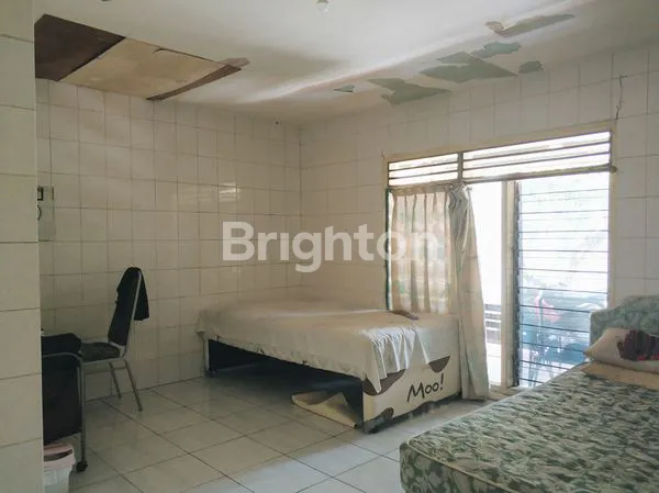 image RUMAH PETEMON TENGAH KOTA SURABAYA (7)