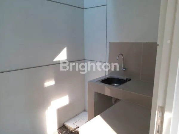 image RUMAH MINIMALIS BARU GRESS 2 LANTAI SURABAYA BARAT LAKAR SANTRI  (2)