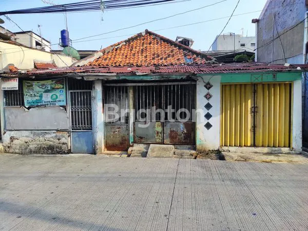 image RUMAH MURAH HITUNG TANAH DI KARTINI PASAR BARU JAKARTA PUSAT (1)